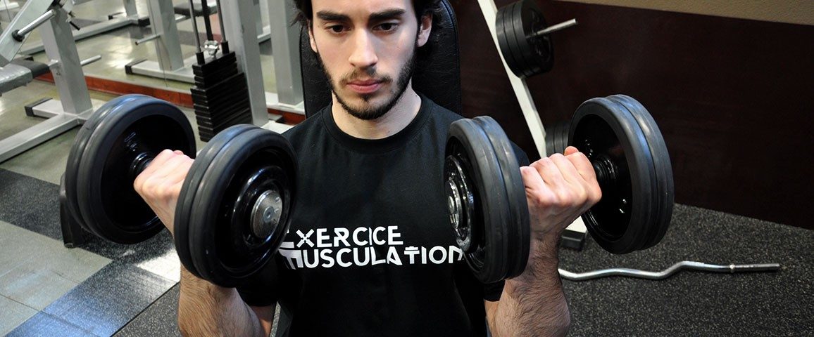 Curl avec haltères assis – Seated dumbbell curl