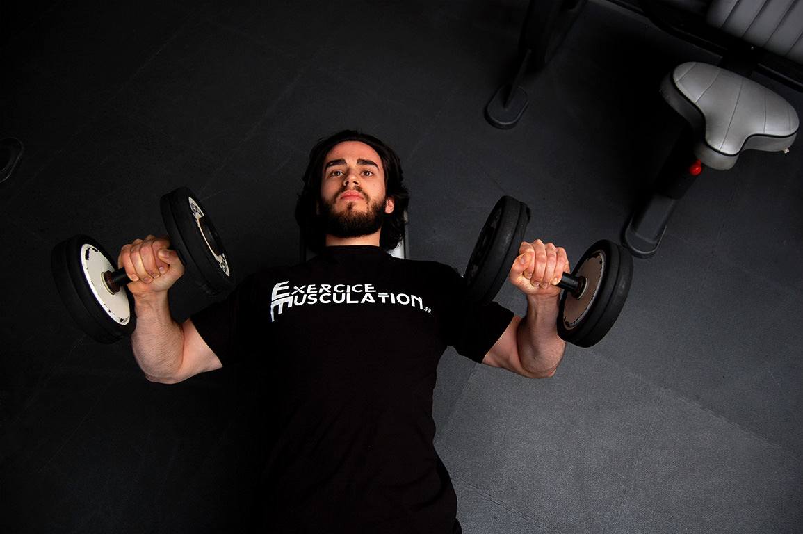 Développé couché avec haltères - Dumbbell bench press