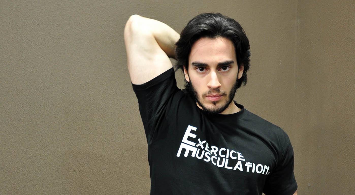 Extension verticale à une main avec haltère - dumbbell one-arm triceps extension