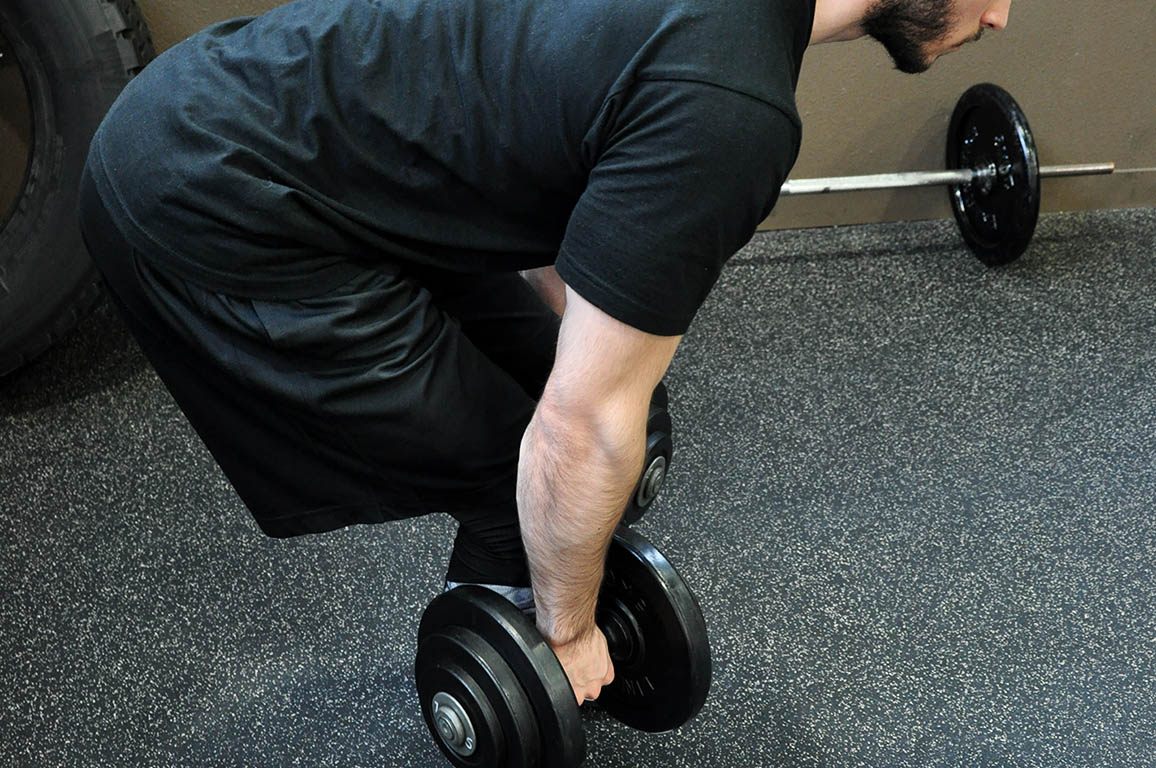 Rowing deux haltères – Bent over row